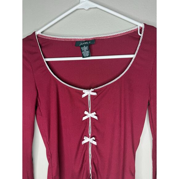 Just Polly New York Burgundy Ribbed Bow Detail Long Sleeve Top – Size Small - Picture 2 of 4